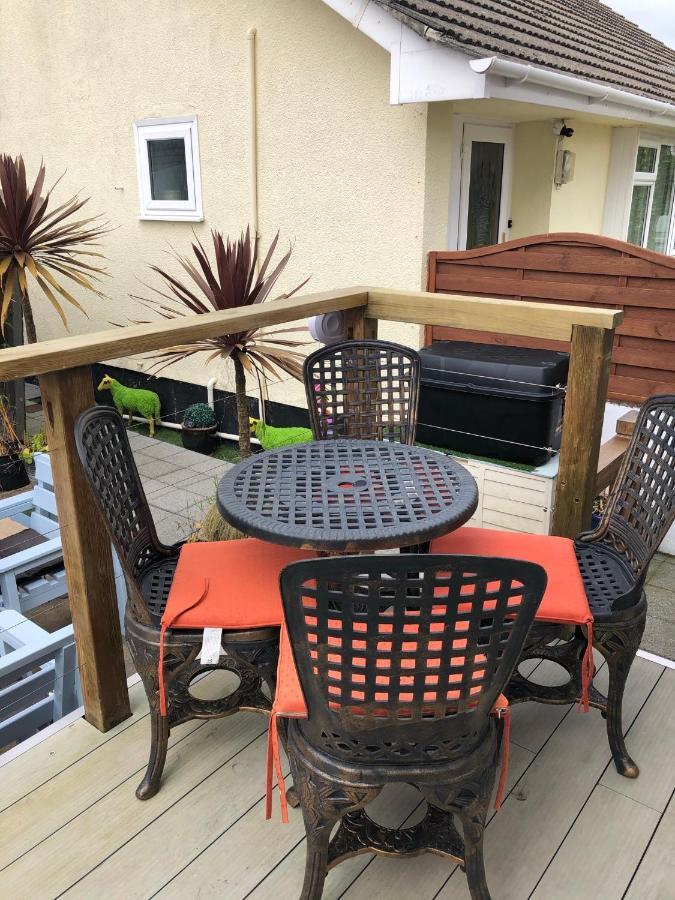 Six By The Sea - 2 Bed House - A Little Something For Everyone Saint Columb Minor Экстерьер фото