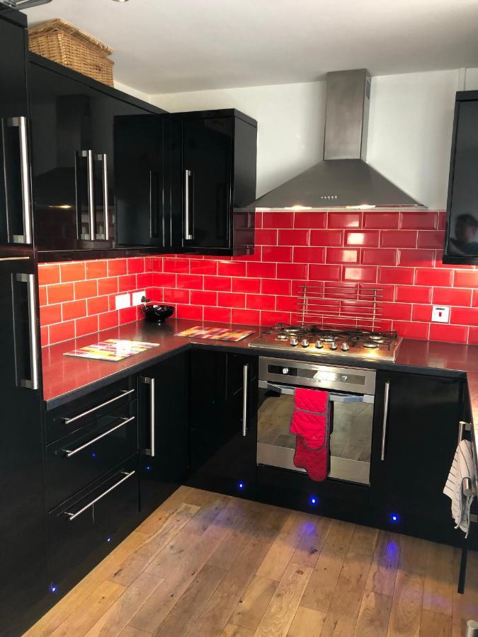 Six By The Sea - 2 Bed House - A Little Something For Everyone Saint Columb Minor Экстерьер фото